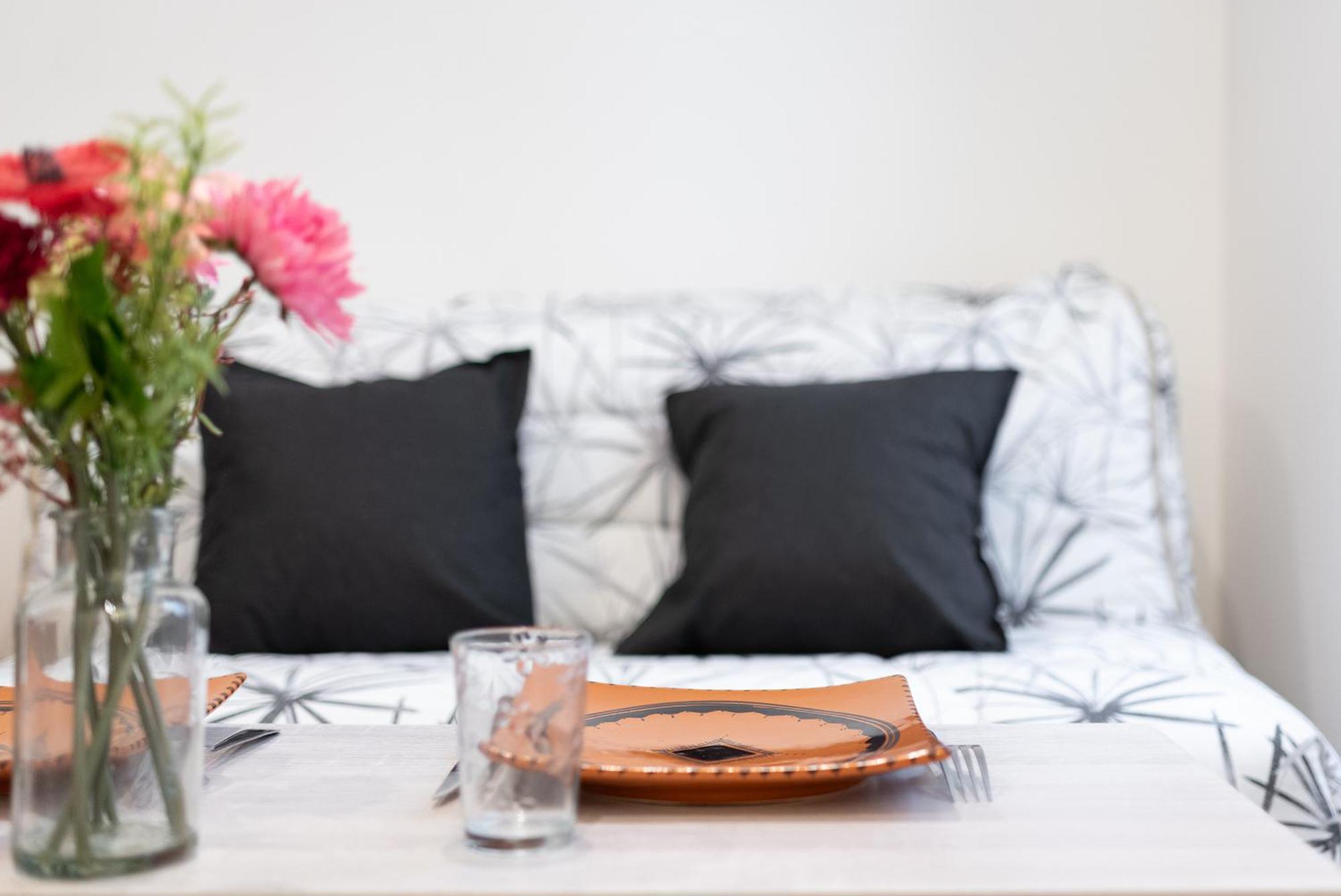 Le Champs Elysees - A 2 Pas De La Gare Apartment *